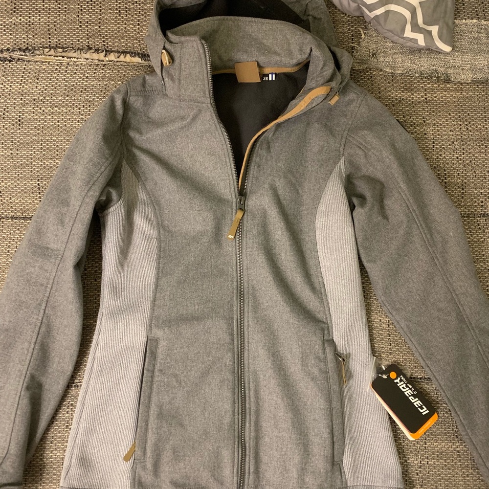 Cold weather jacket 🧥 ❄️⛄️